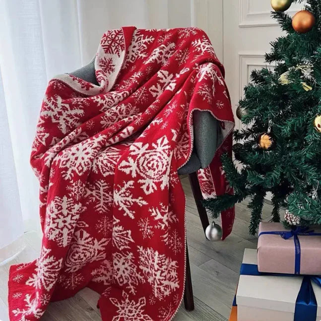 Nordic Knitted Snowflake Pattern Throw Blanket for Sofa or Living Room